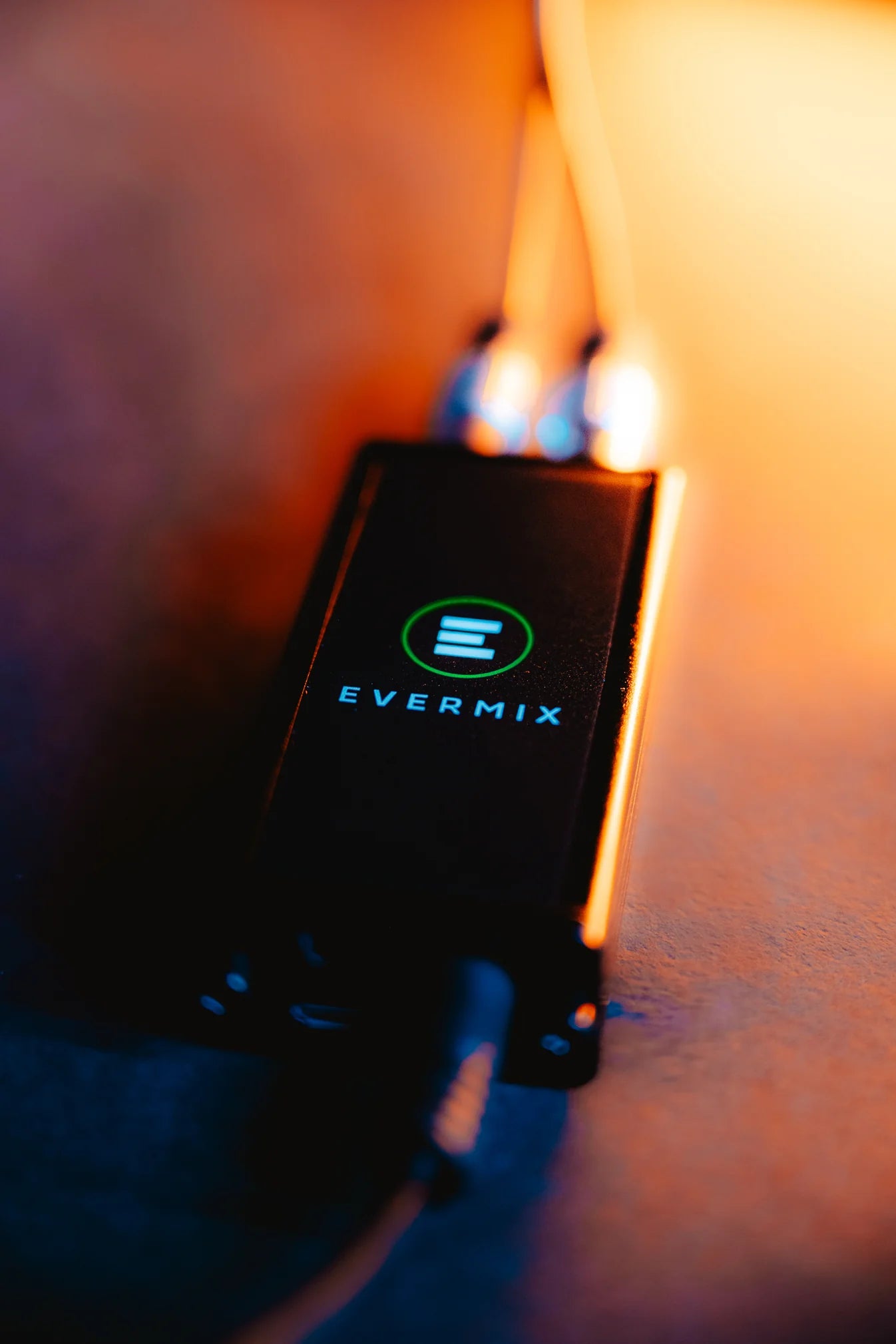 EVERMIX 4 オーディオインターフェース ケース付き Evermix EVERMIX 4 オーディオインターフェース ケース付き Evermix